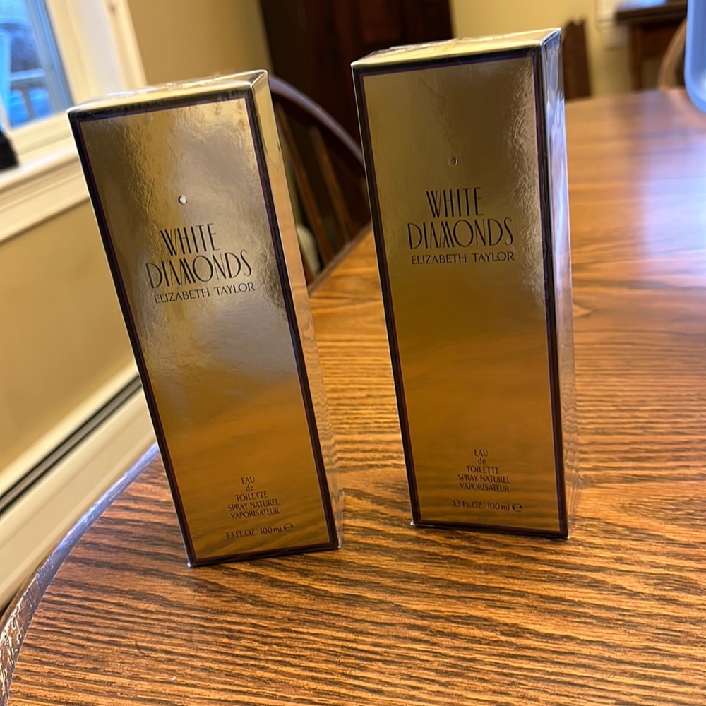 White diamond perfume by Elizabeth Taylor
